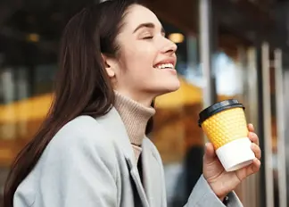 Sandviș cald cu salam crud-uscat și cașcaval